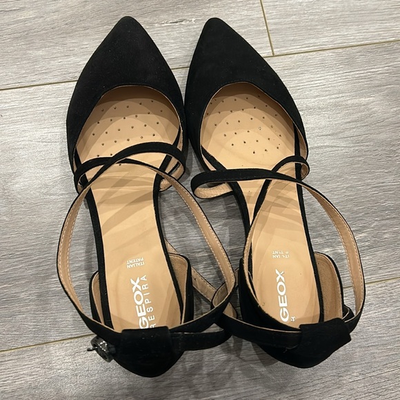 Geox Suede Pointy Toe Block Ballerina Shoes - Picture 5 of 6